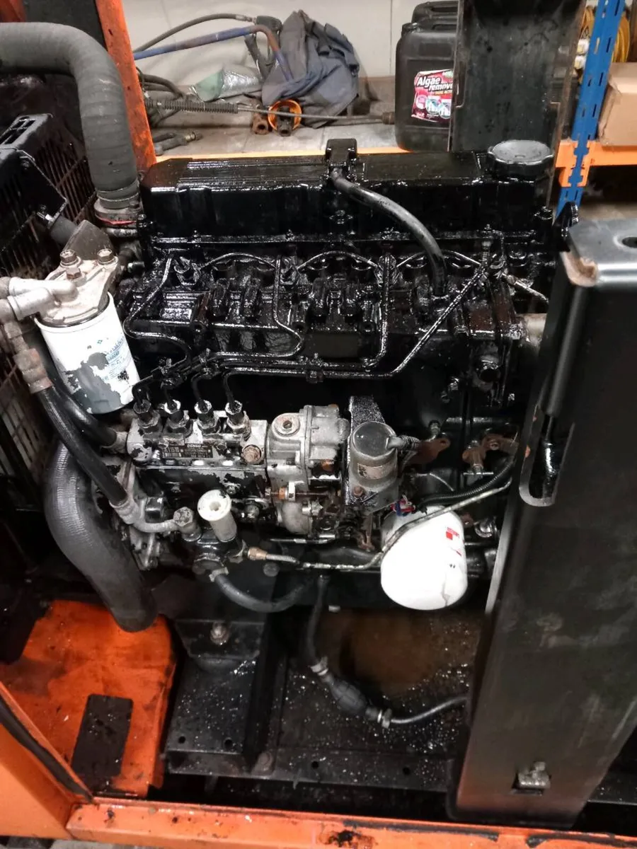 Mitsubishi 4 cylinder engine - Image 2
