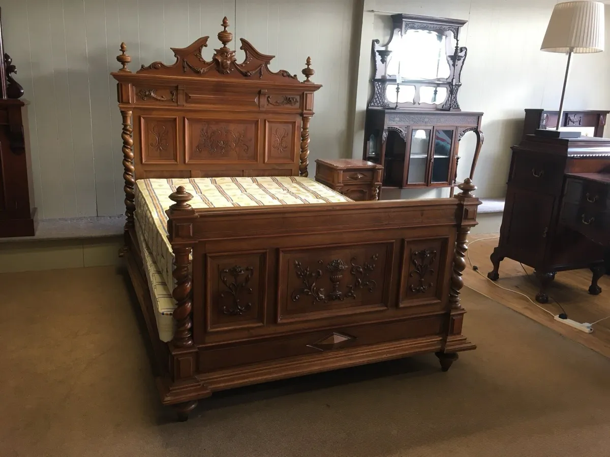 French Antique Walnut Bed Set - Image 3