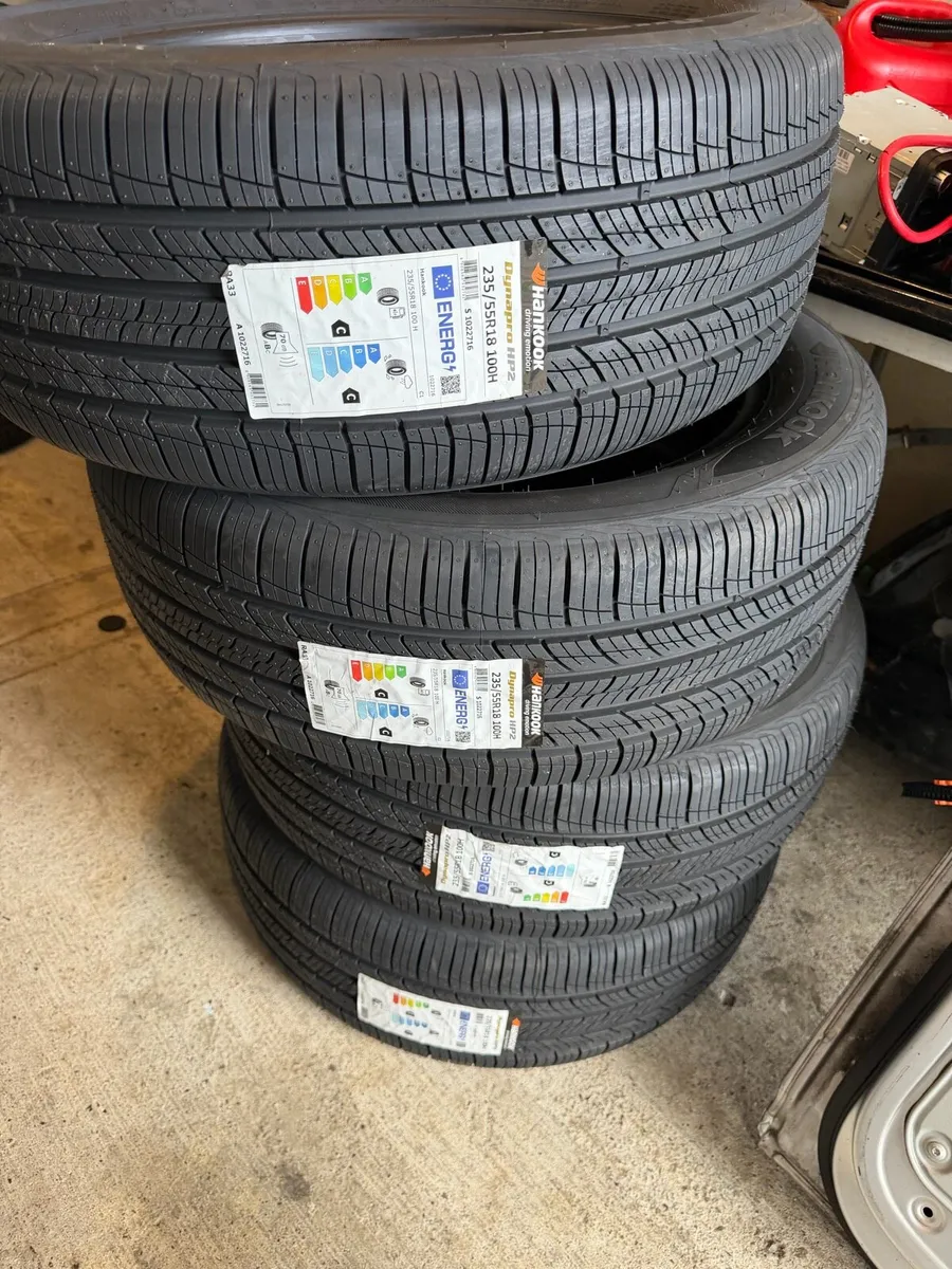 5 brad new tyres 235/55/18 - Image 1