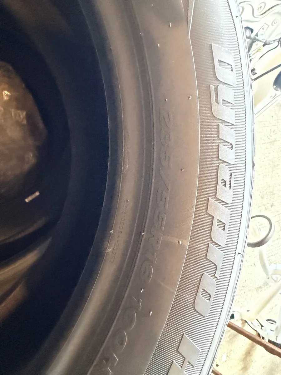 5 brad new tyres 235/55/18 - Image 3