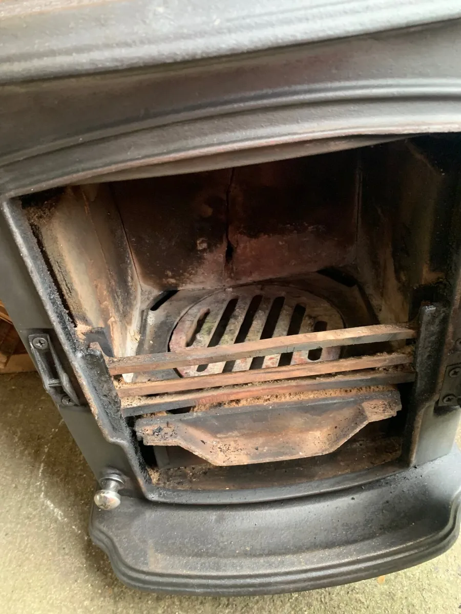 Stove. Stanley Oisin - Image 3