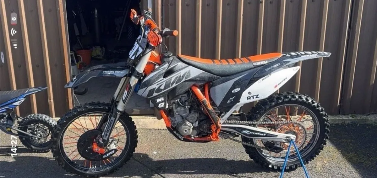 2017 SXF 250 - Image 2