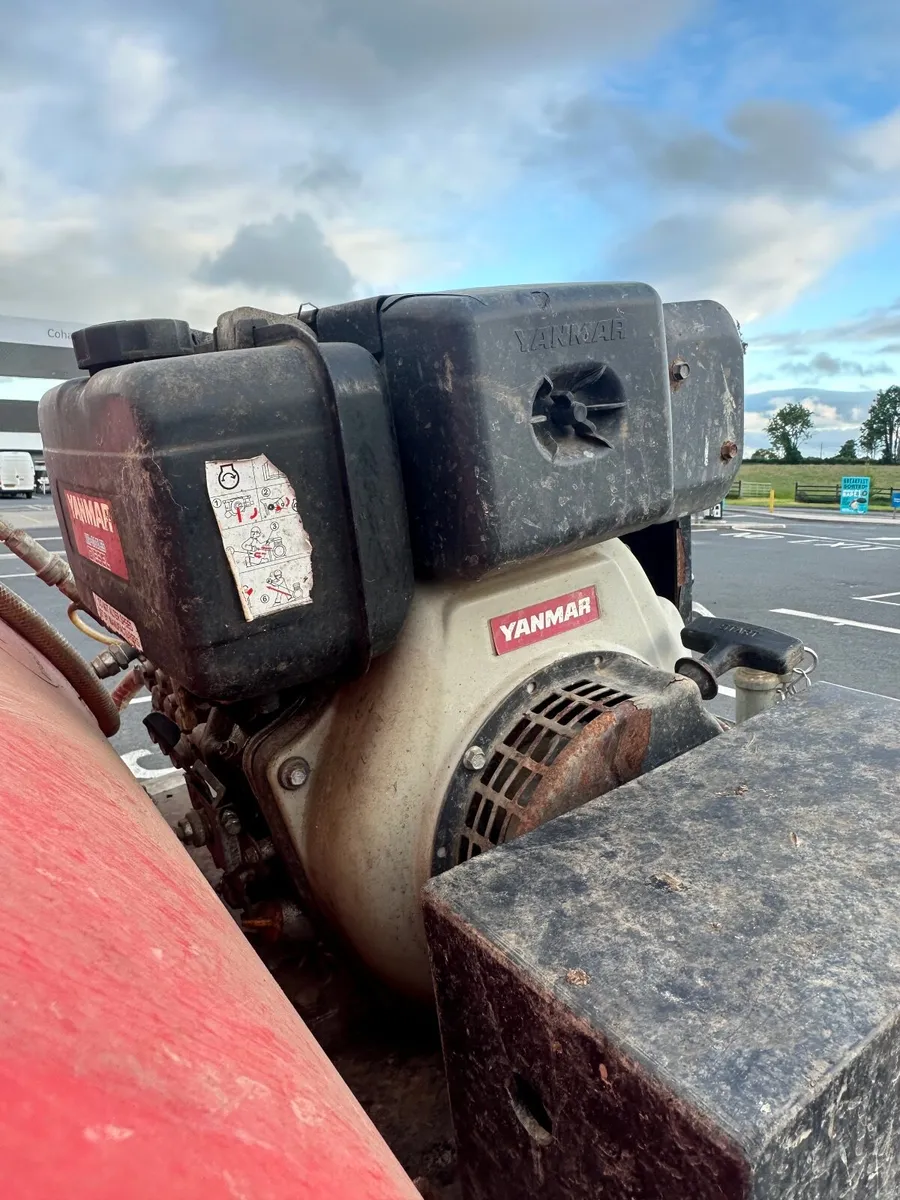 Diesel pressure washer bowser, needs work. - Image 4
