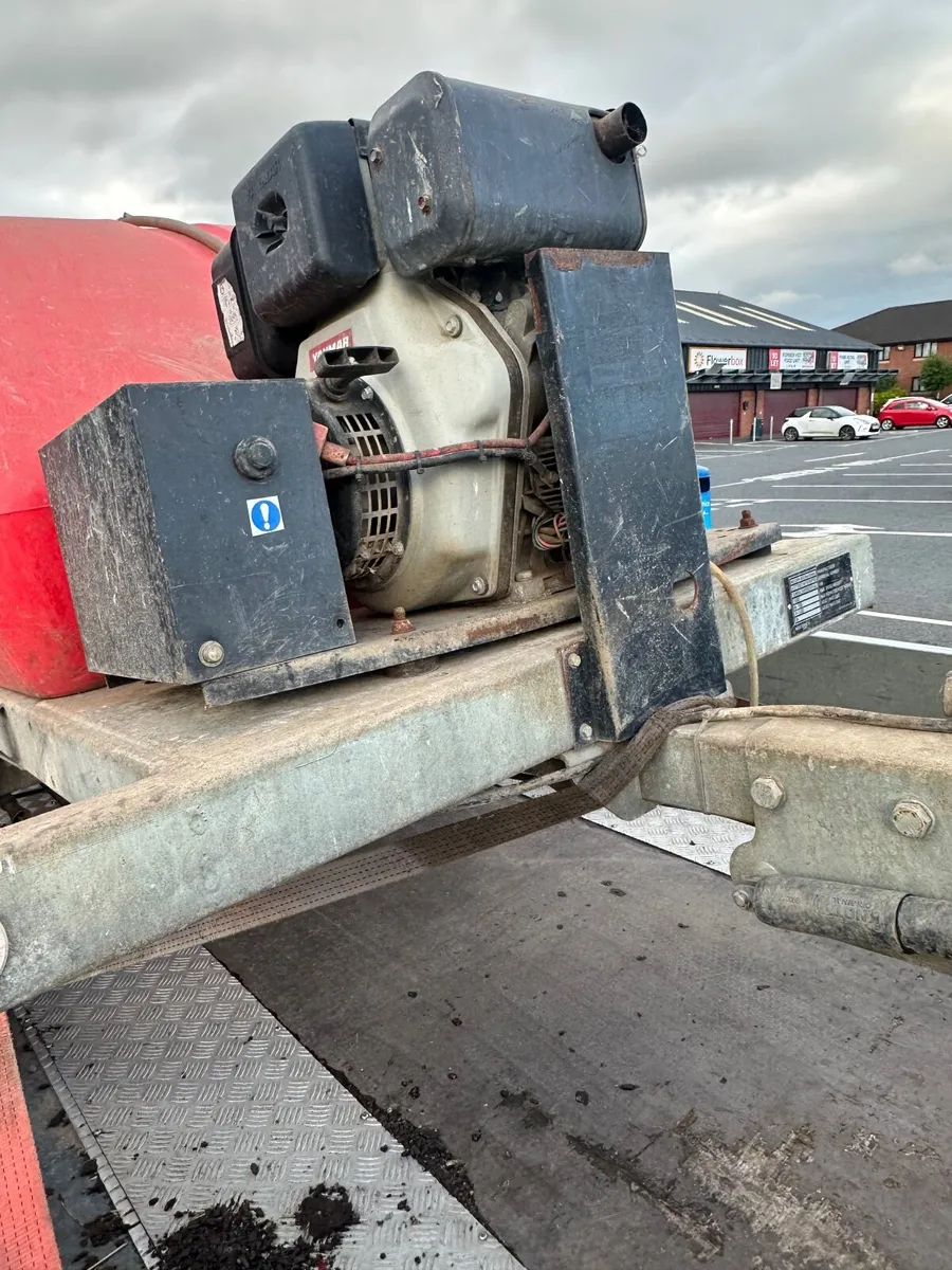 Diesel pressure washer bowser, needs work. - Image 3
