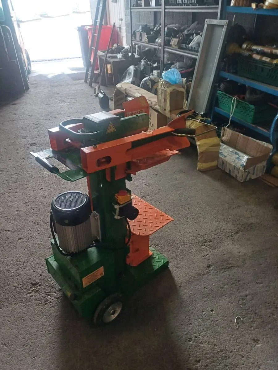 10 Ton Max Axe Electric Log Splitter - Image 3