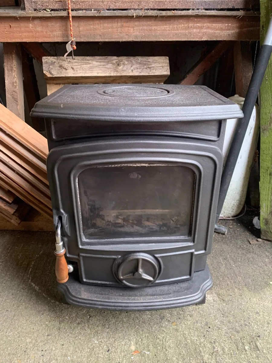 Stove. Stanley Oisin - Image 1