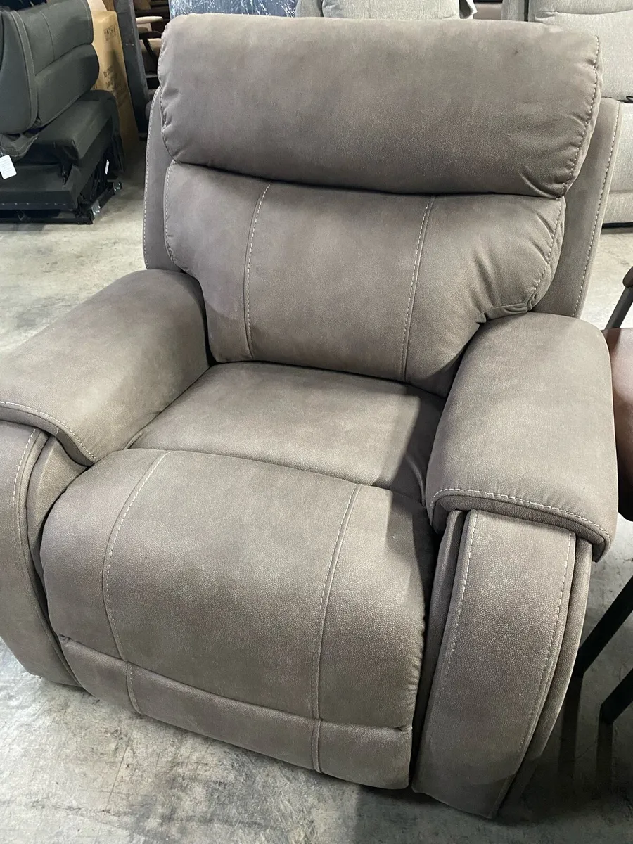 Sale clearance recliner arm chairs  bend new red - Image 2