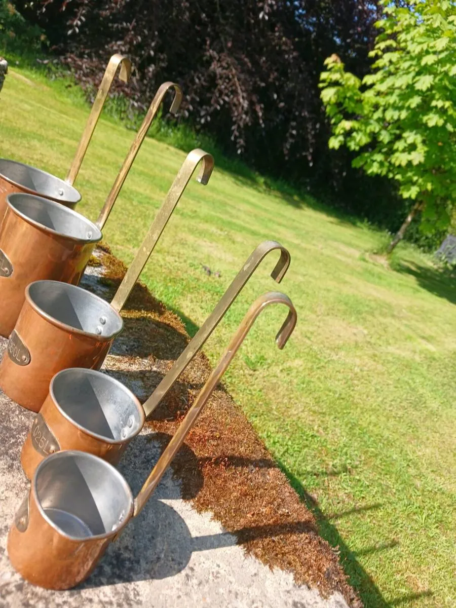 Vintage french graduated measuring ladles - Image 3