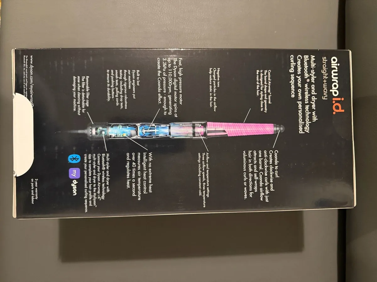 Dyson Airwrap I.d straight + wavy Brand New Sealed - Image 2