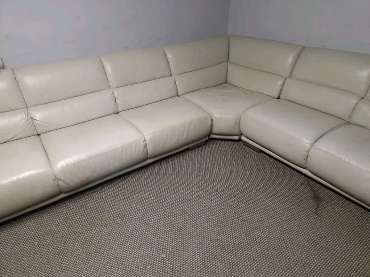 Corner sofa - Image 4