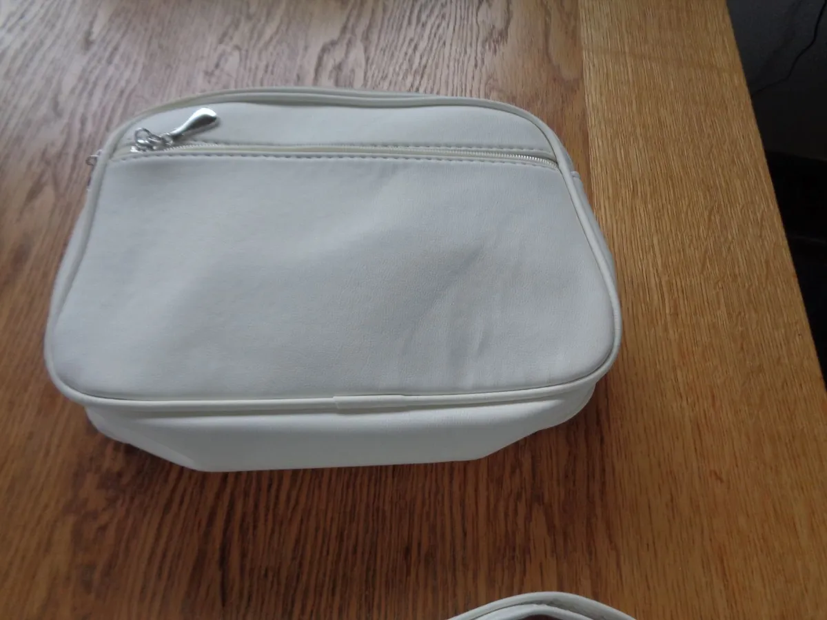 Ladies Shoulder Bag for Sale - Image 2