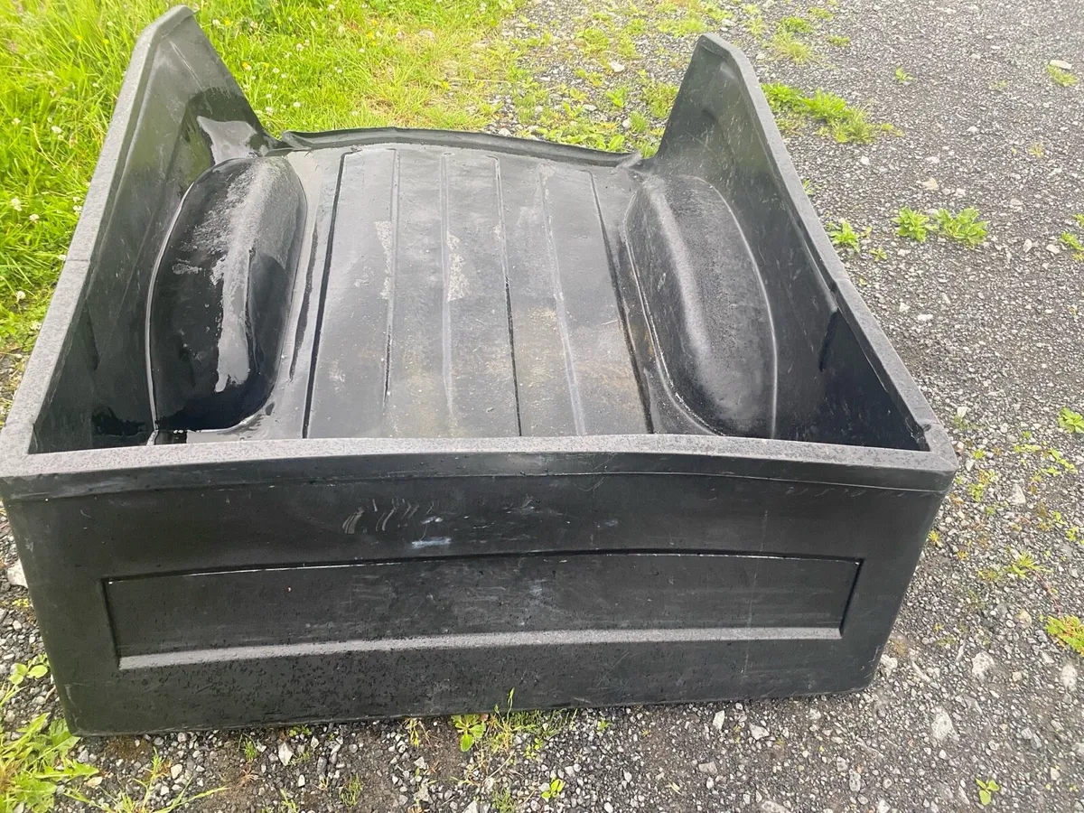 Insert for long wheel base Landcruiser - Image 1