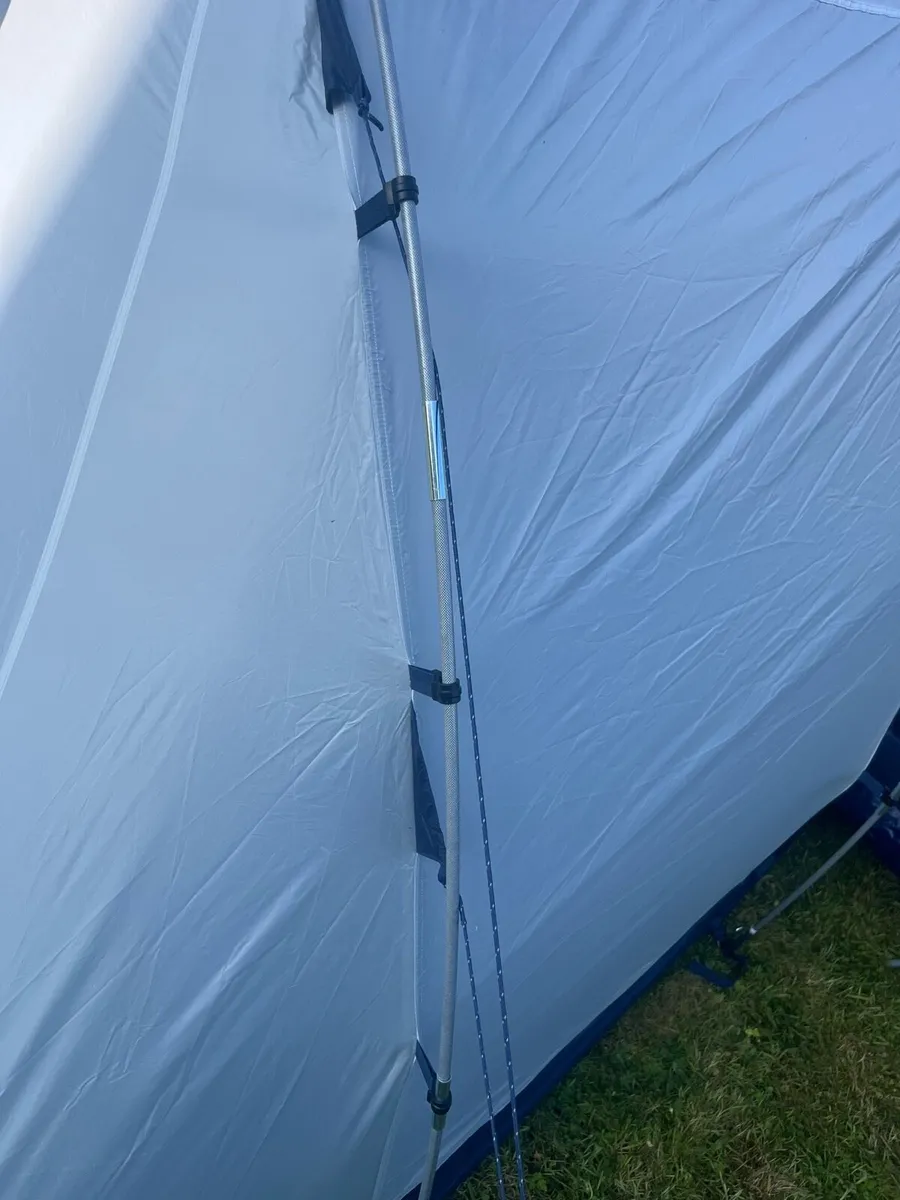 Family Tent - Image 4