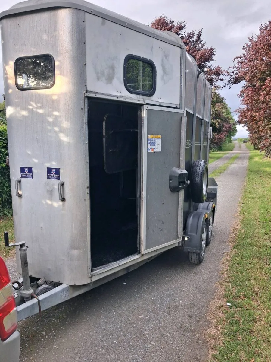 Iforwilliams 510 classic horse box. - Image 4