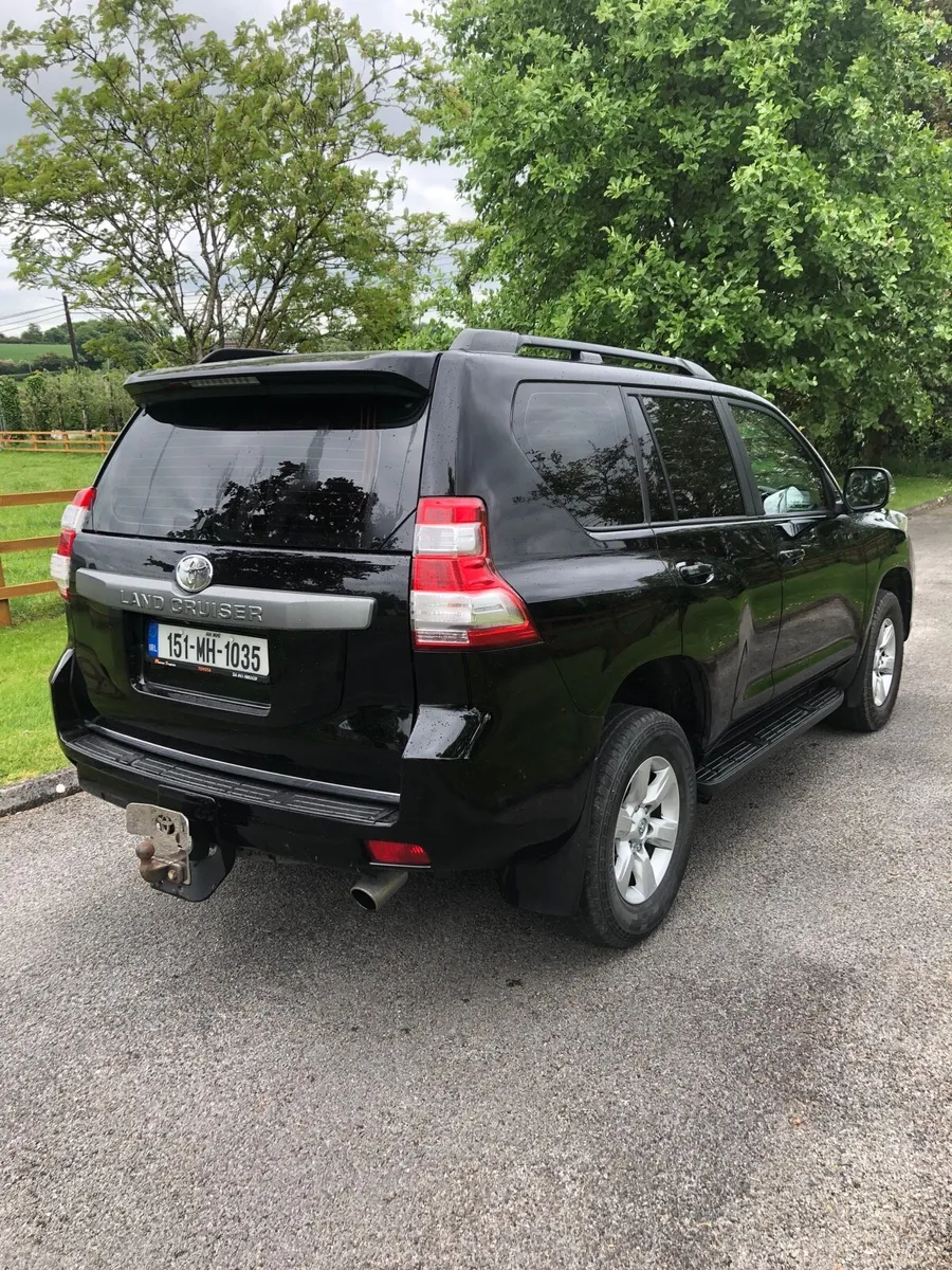 2015 Toyota Landcruiser 3.0 D4D 5 crew cab auto - Image 3