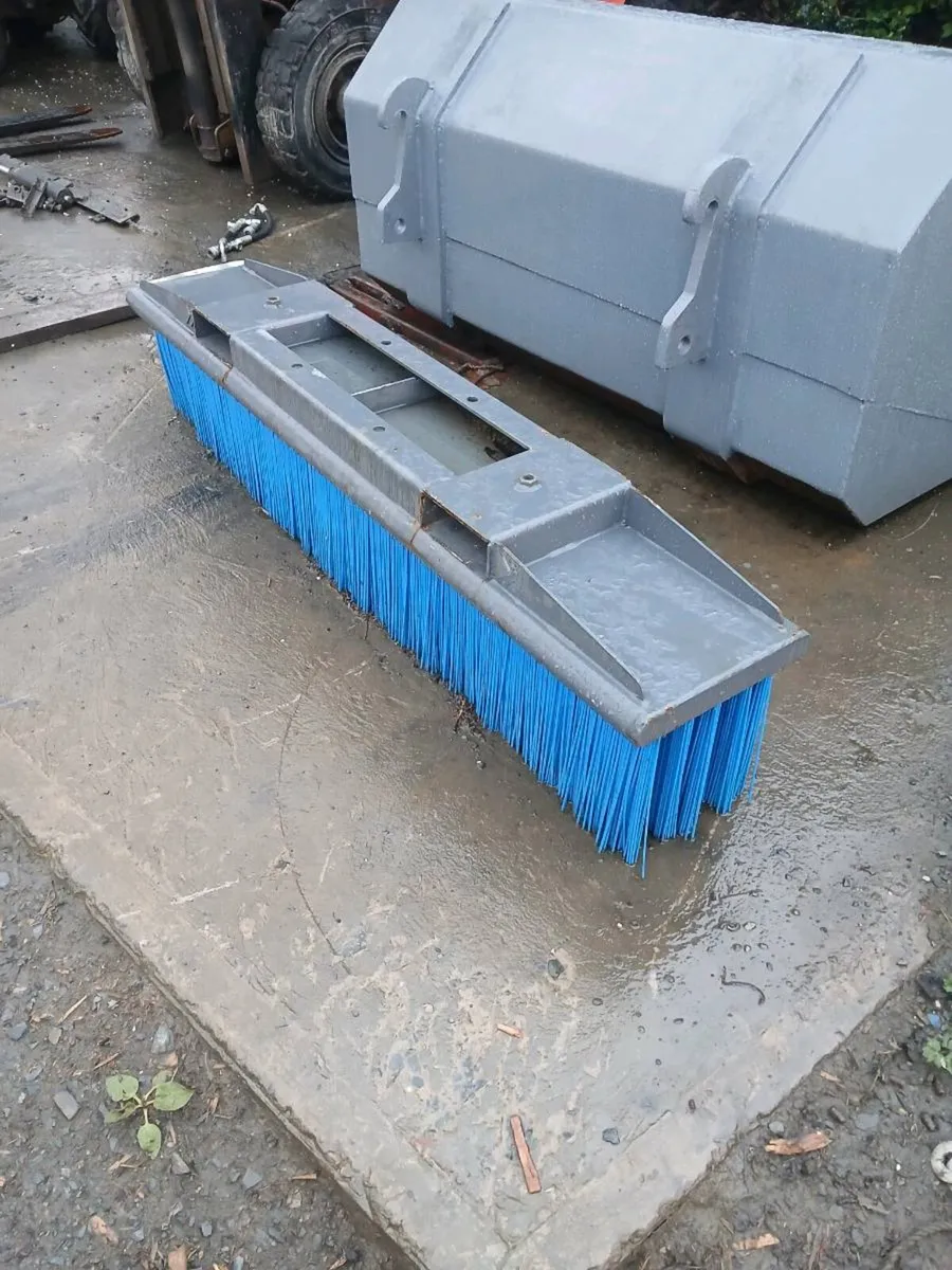 Forklift Sweep brush - Image 2