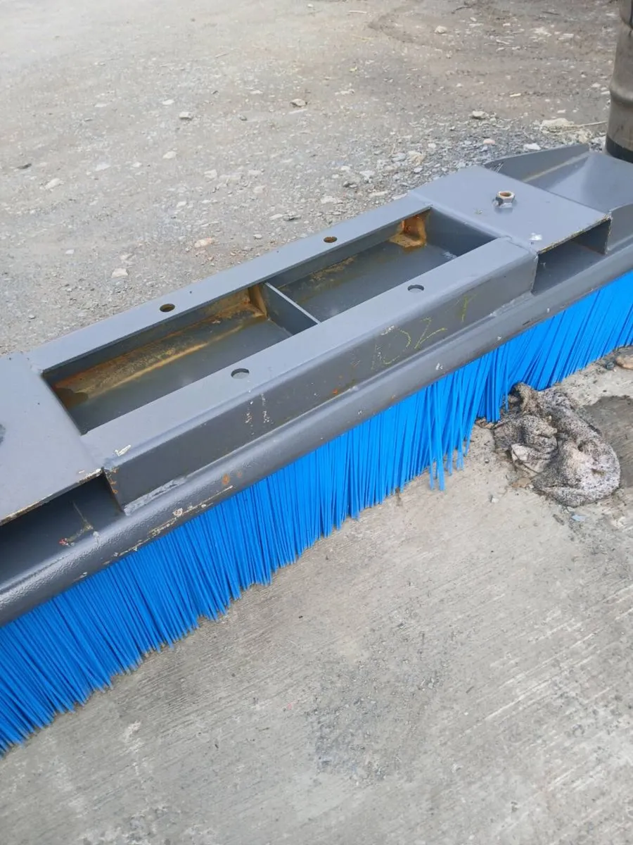 Forklift Sweep brush - Image 4