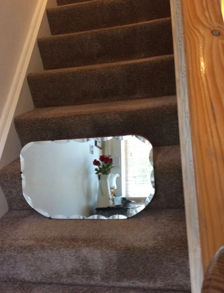 Beveled mirror