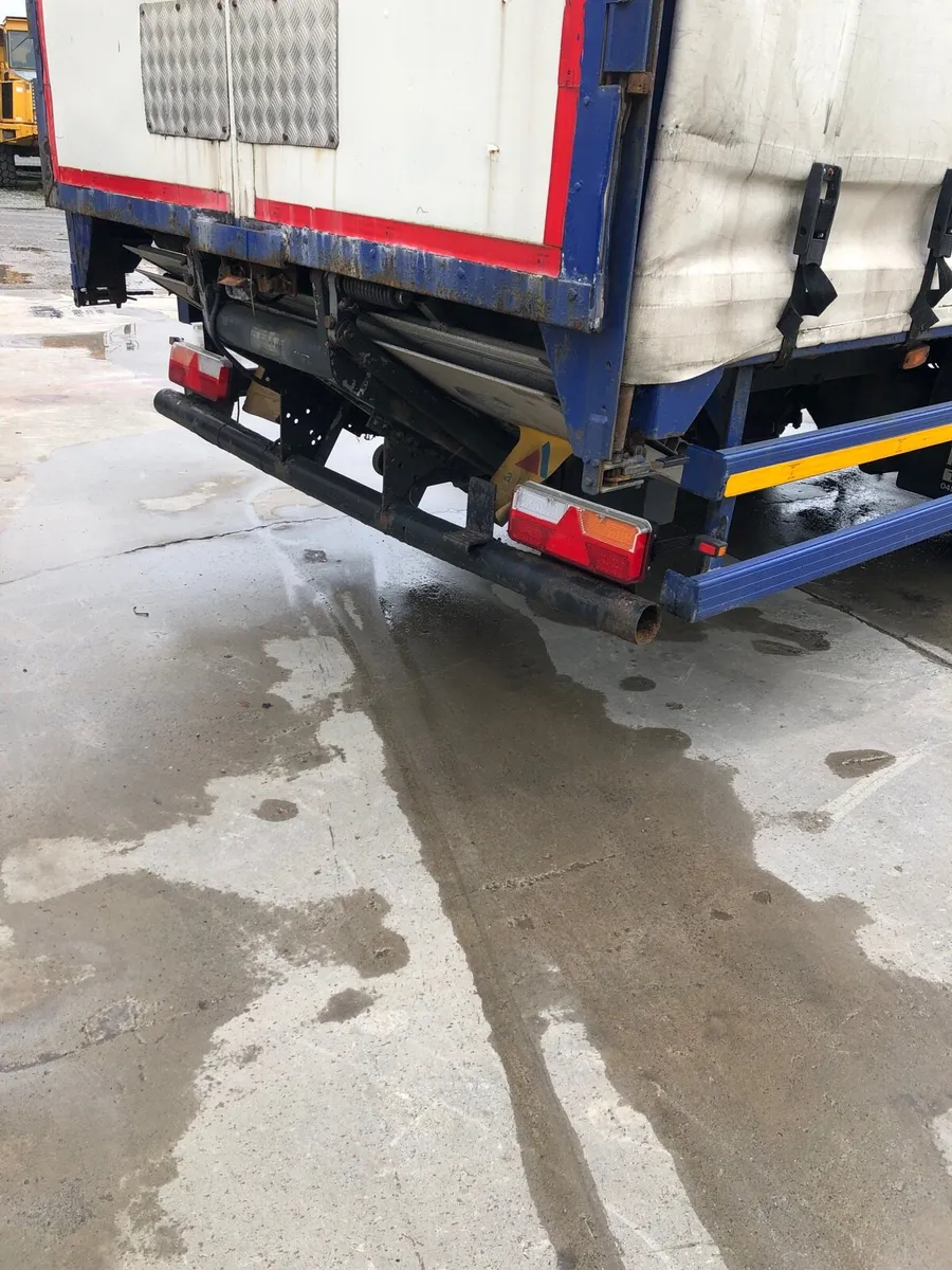 Scania curtain sider - Image 2