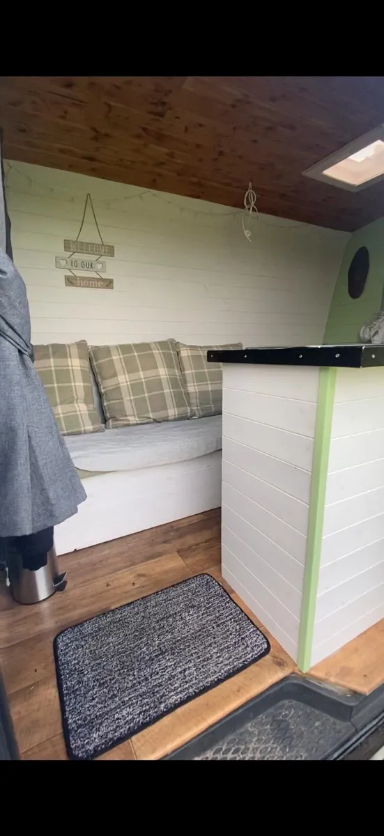 Camper van - Image 2