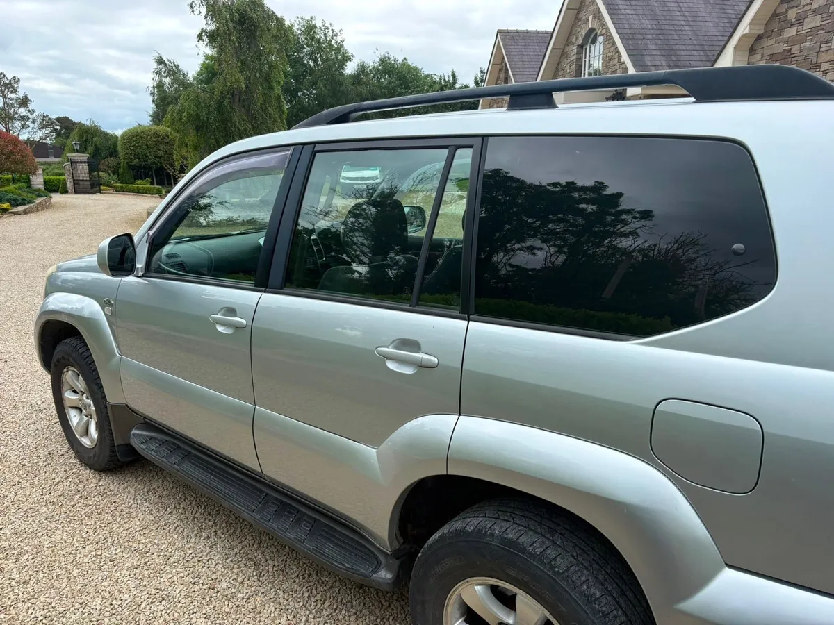 Toyota Land Cruiser 2006 - Image 4