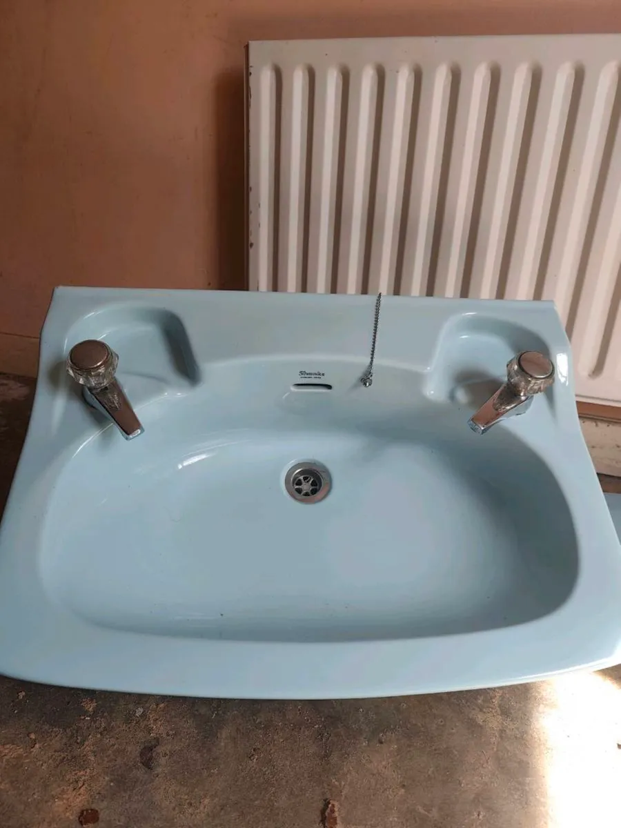 Bathroom blue set. Bath, shanks sink, toilet - Image 1