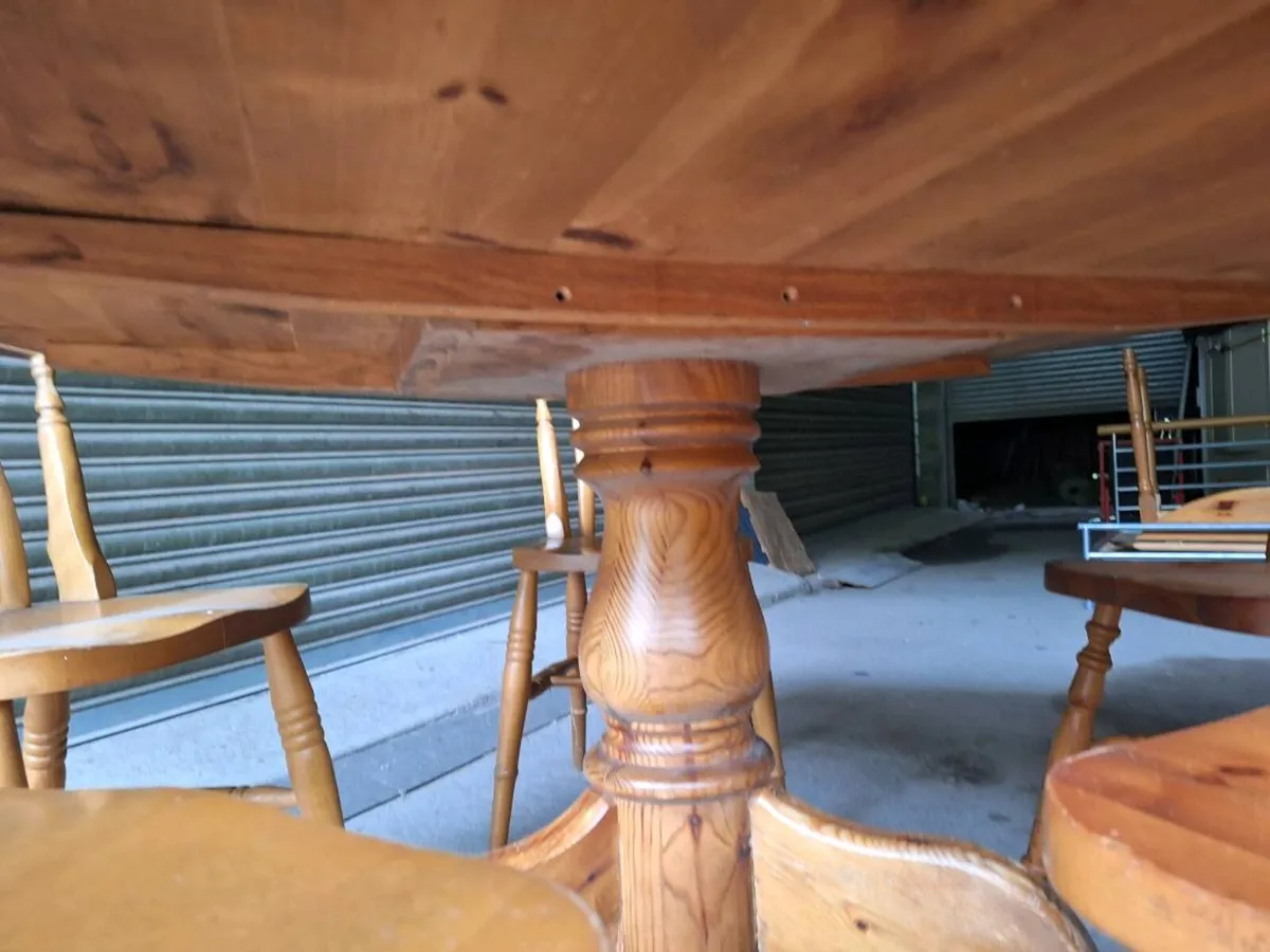 Solid Rustic Pine Round Table & 5 Chairs (DELIVERY - Image 4