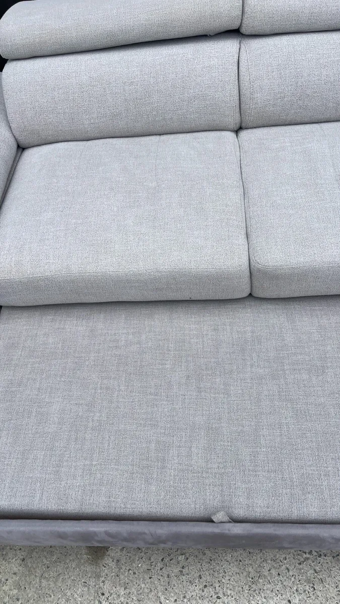 Large corner sofa/sofabed - Image 4