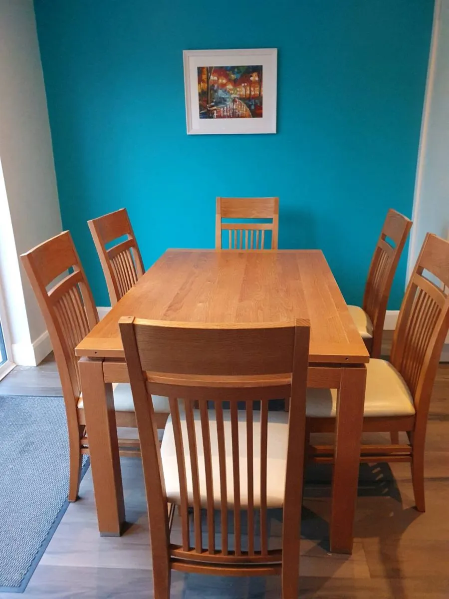 Solid Oak Dining table and chairs - Image 1