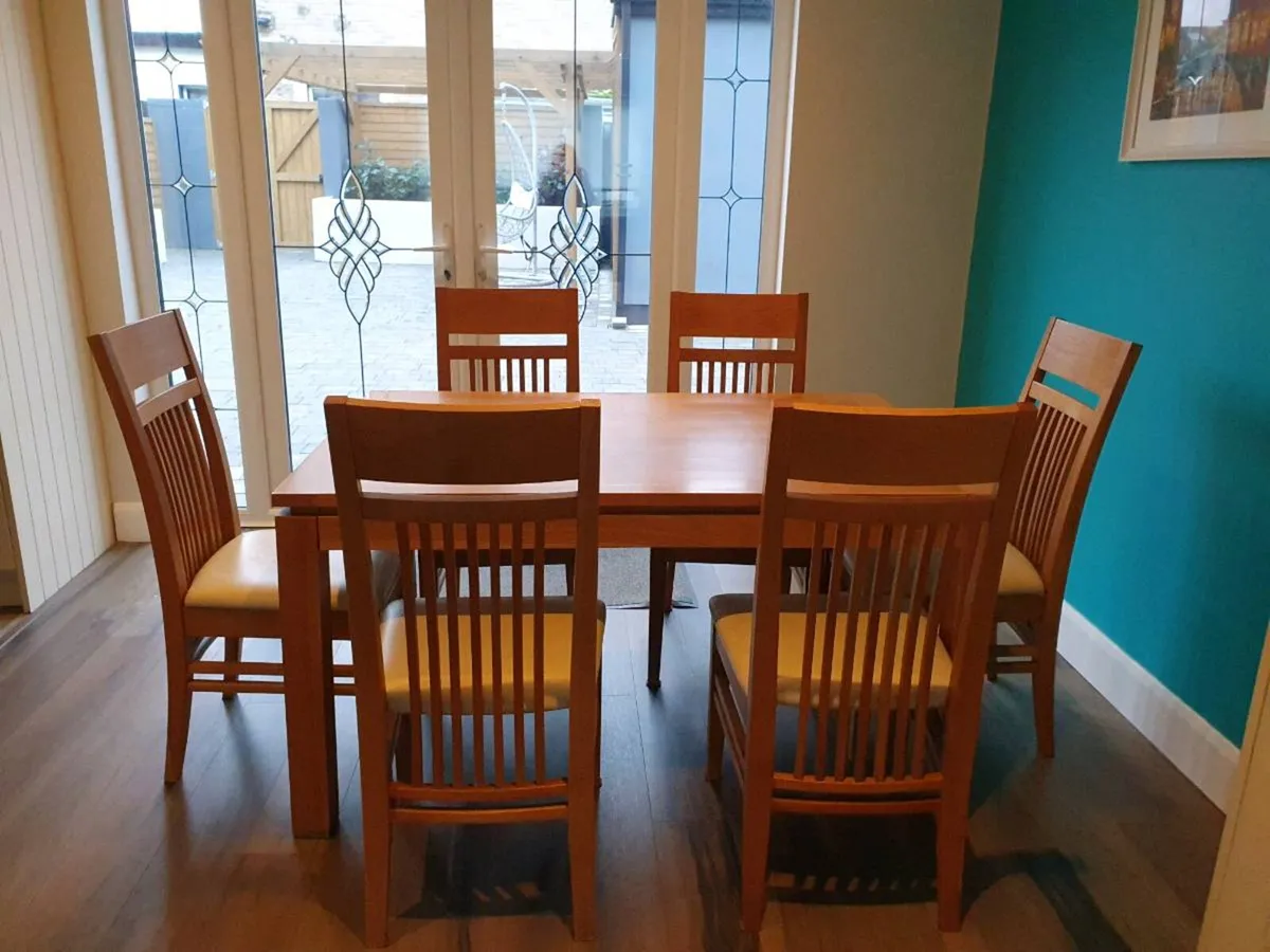 Solid Oak Dining table and chairs - Image 2