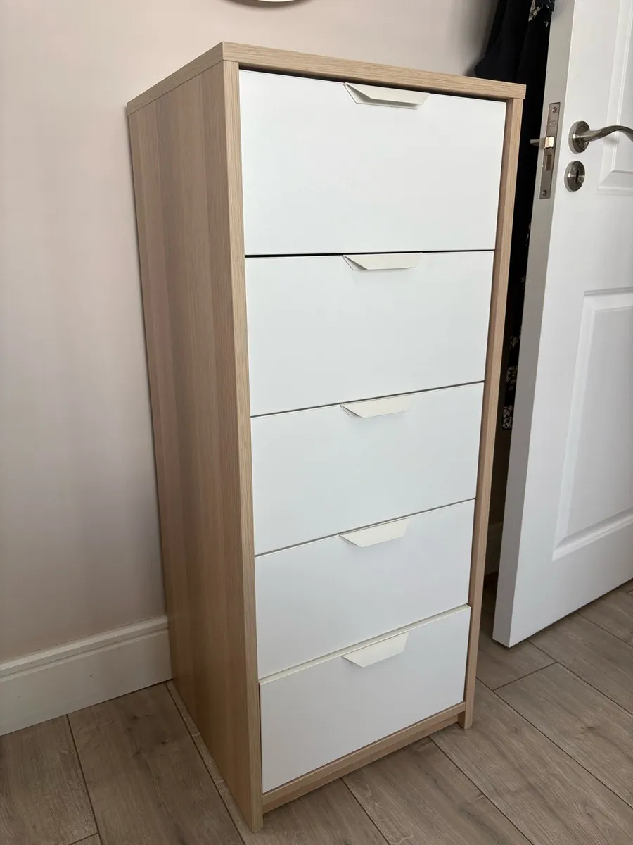 Bedroom set: bed, bedside tables, chest of drawers - Image 3