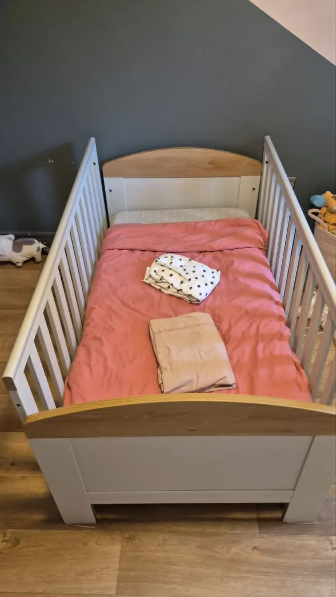Mamas and Papas toddler bedroom furnitures - Image 1