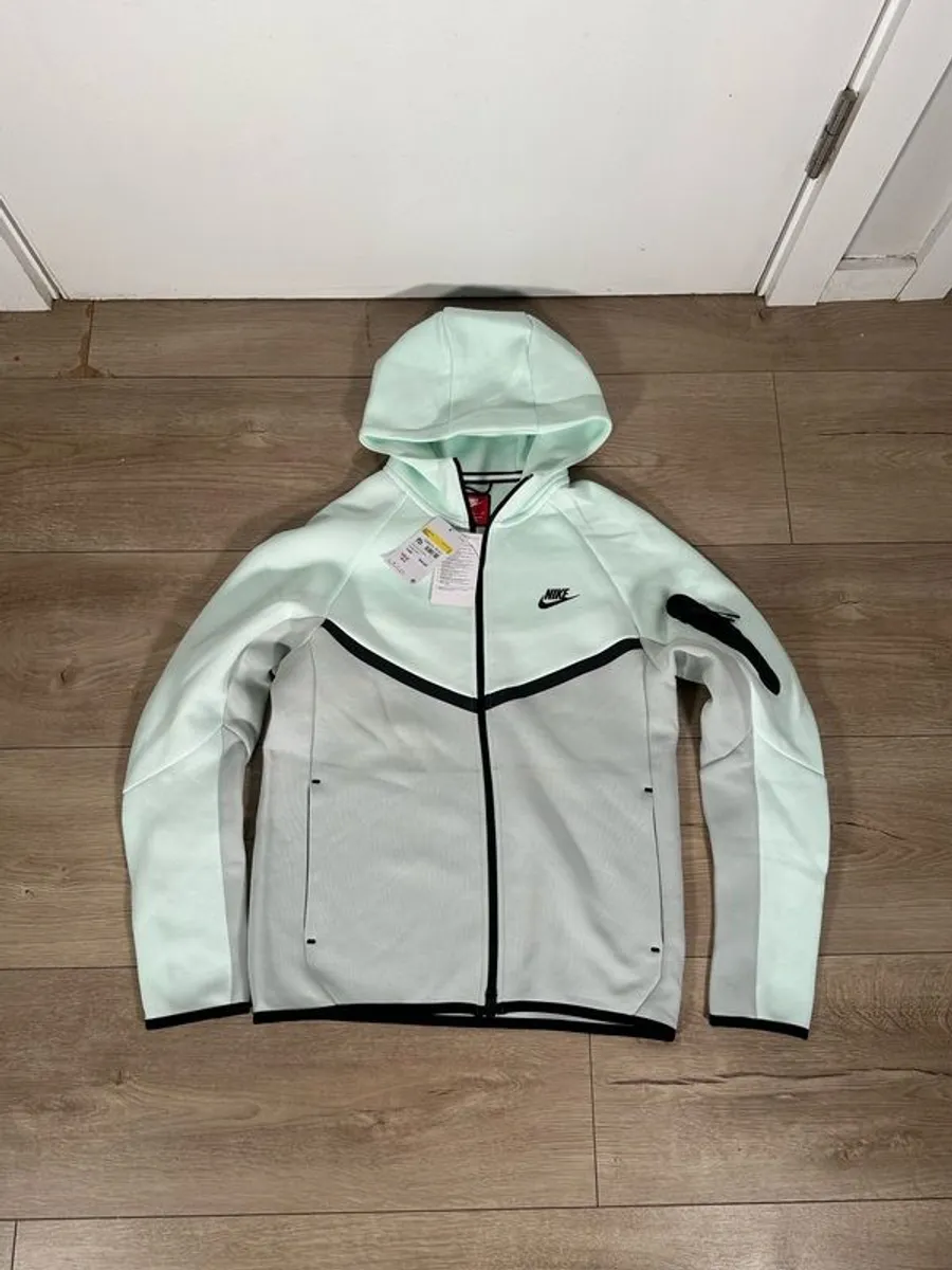 Nike tech tracksuit - Image 2