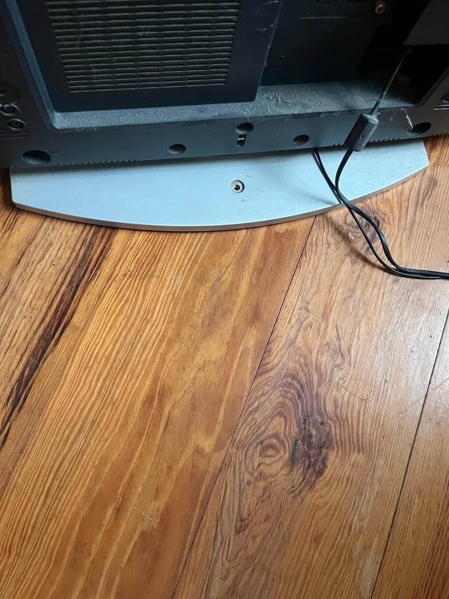 Sony 40 inch screen tv - Image 3