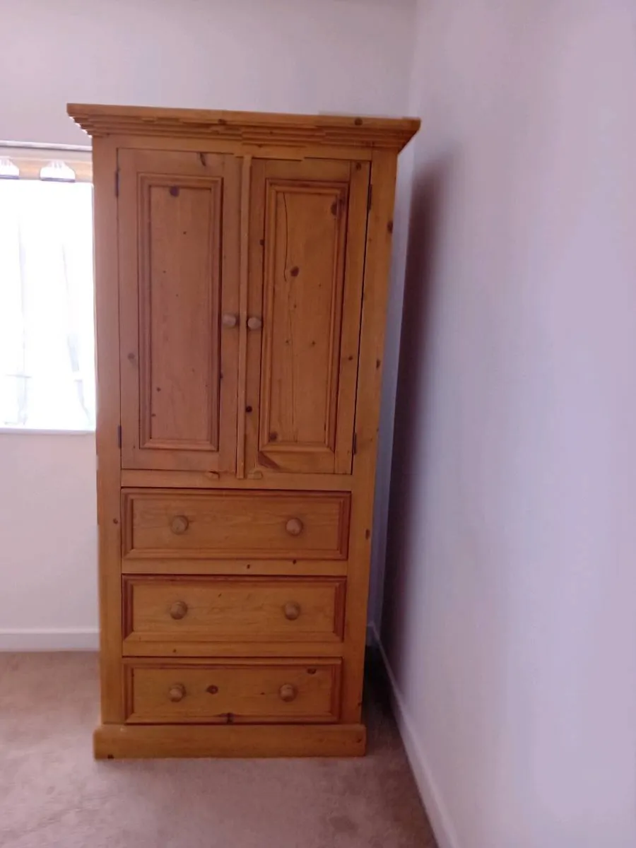 Wardrobe - Image 2