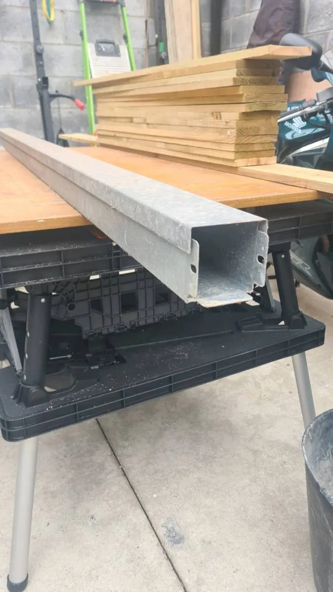 75 x 75mm steel trunking 2.4m - Image 1