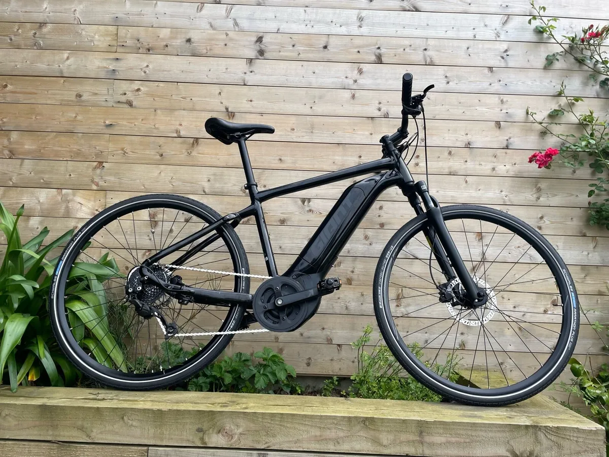 GIANT Electric Bike - Image 2