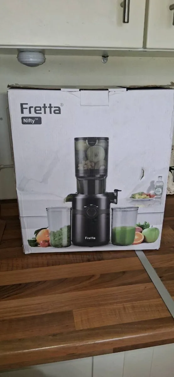 BRAND NEW IN THE BOX JUICER - Image 1
