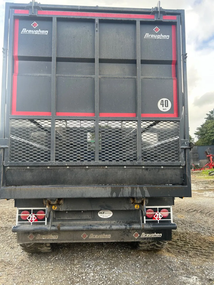 Broughan 20 ft silage trailer - Image 4