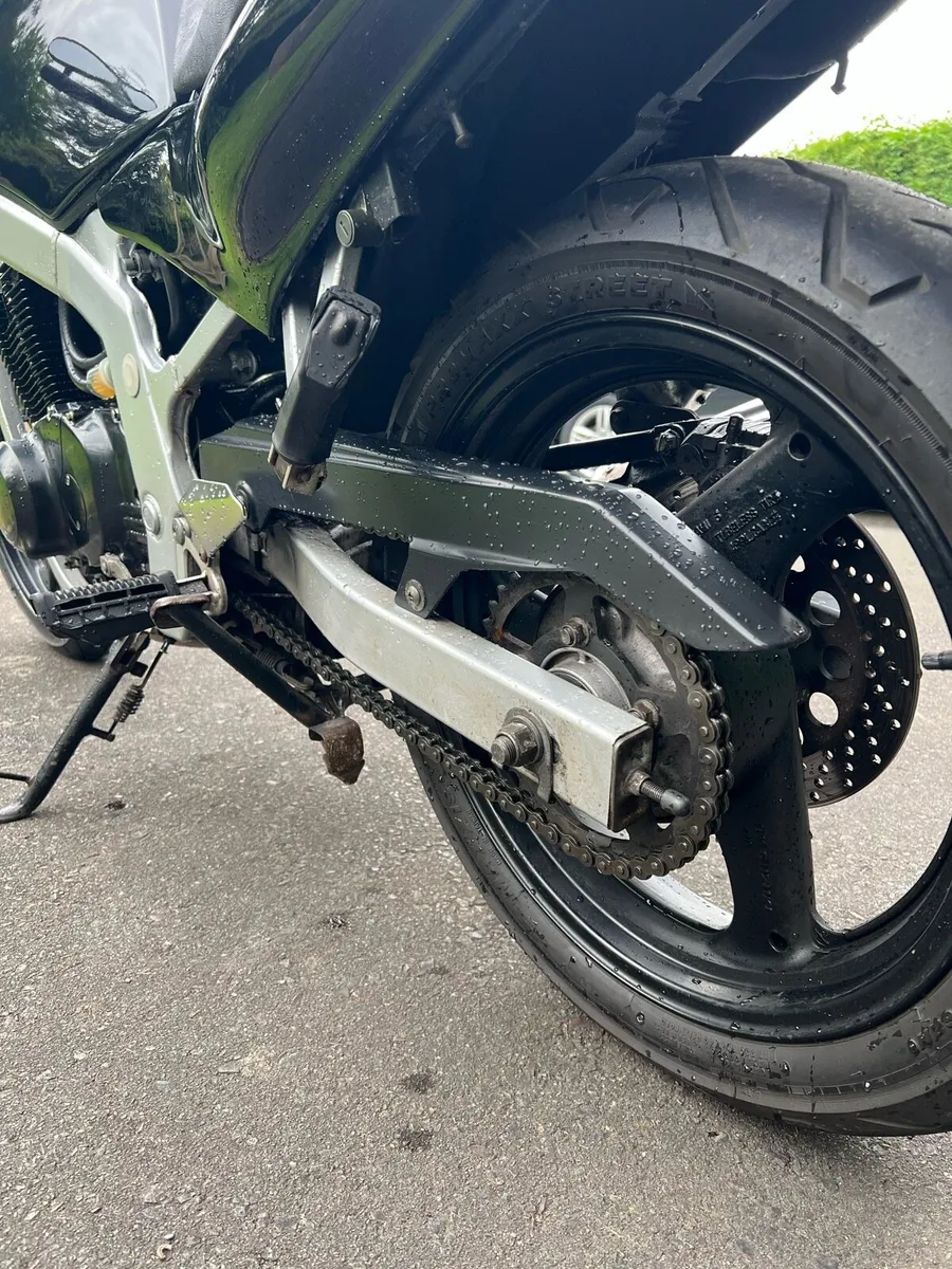 Suzuki GS500E - A2 Legal - Image 4