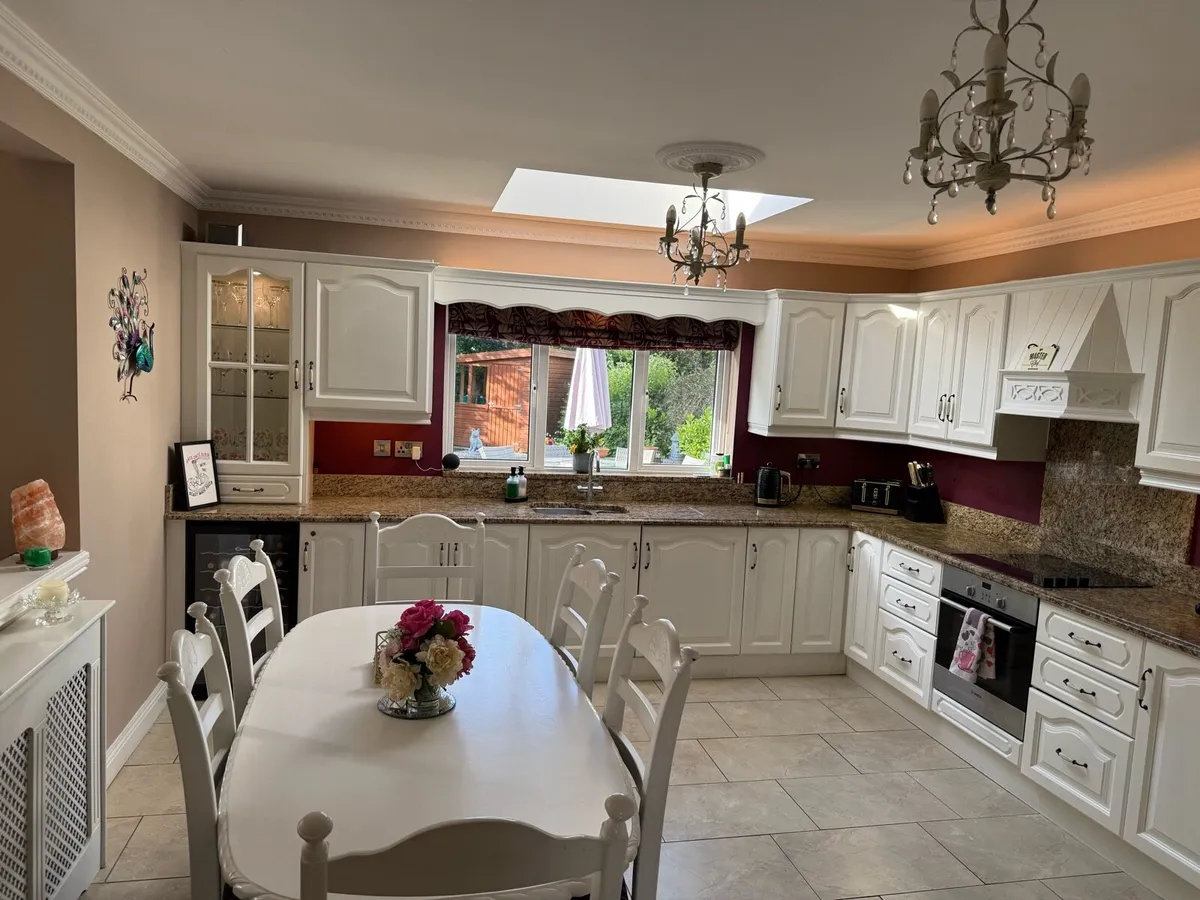 Solid Oak Kitchen with Granite and appliances - Image 2