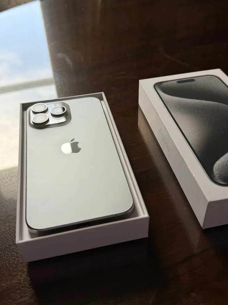 iPhone 15 Pro Max, White Titanium, 256GB - Like New - Image 2