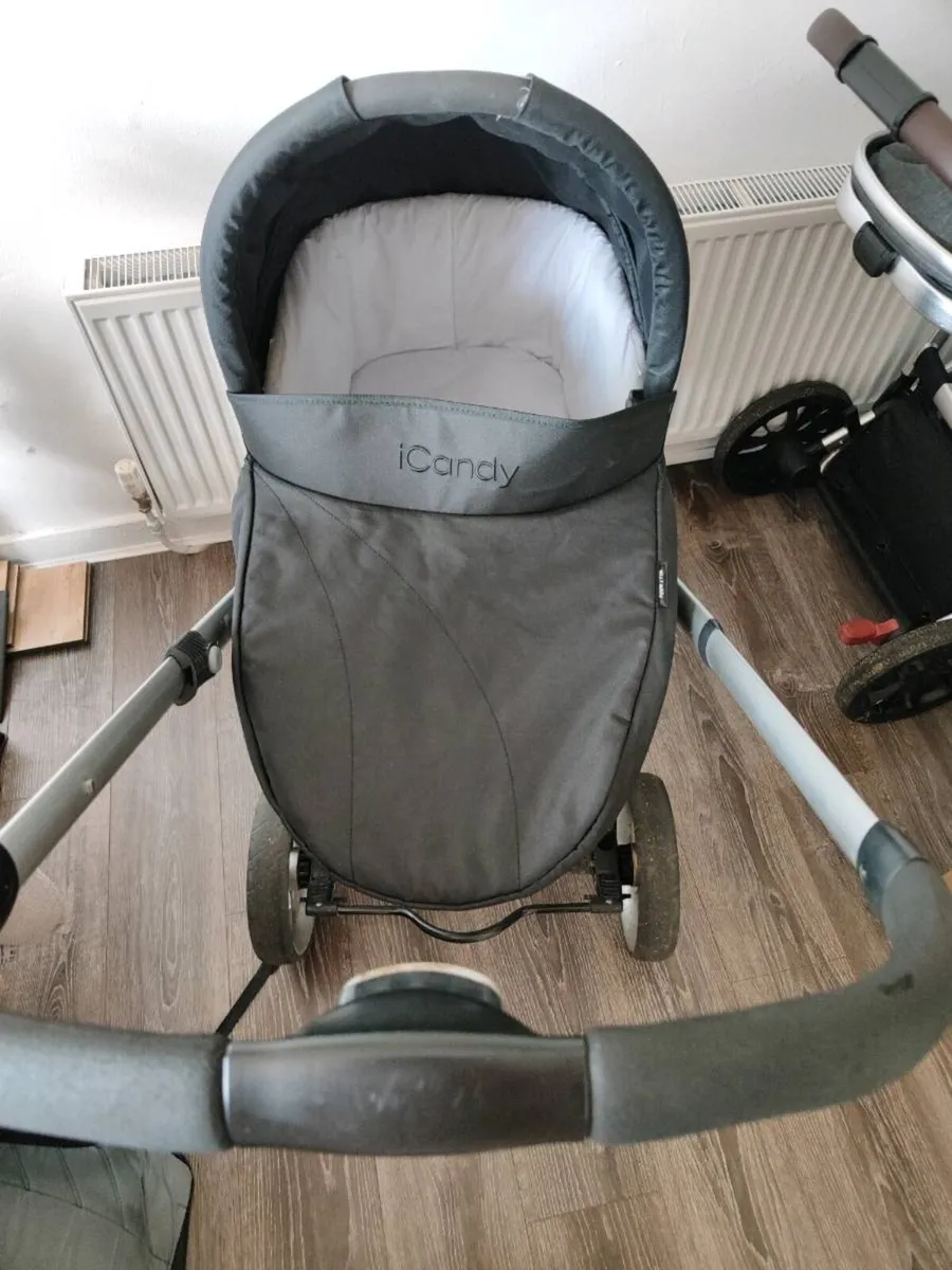 Buggy/pram/stroller - Image 1