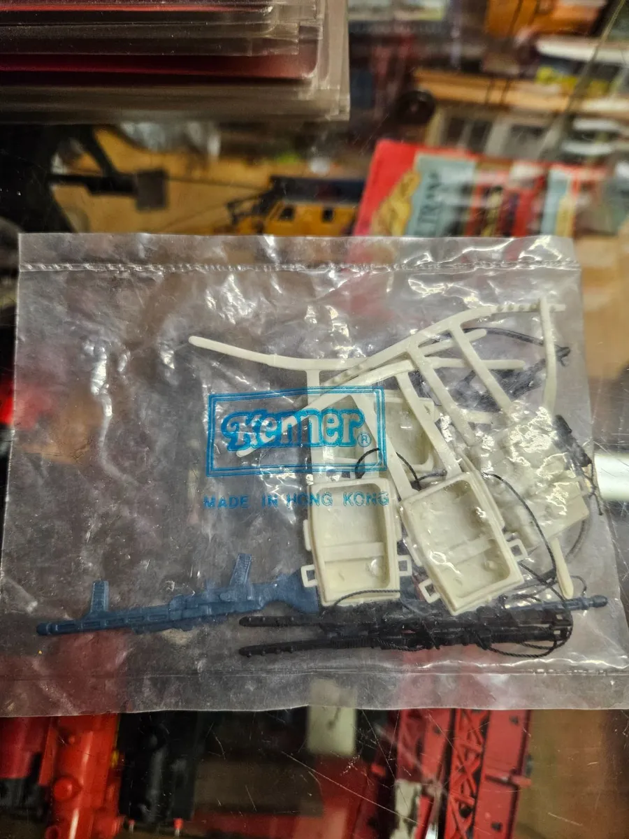 Vintage Star Wars ESB Hoth Accessories Pack - Image 2