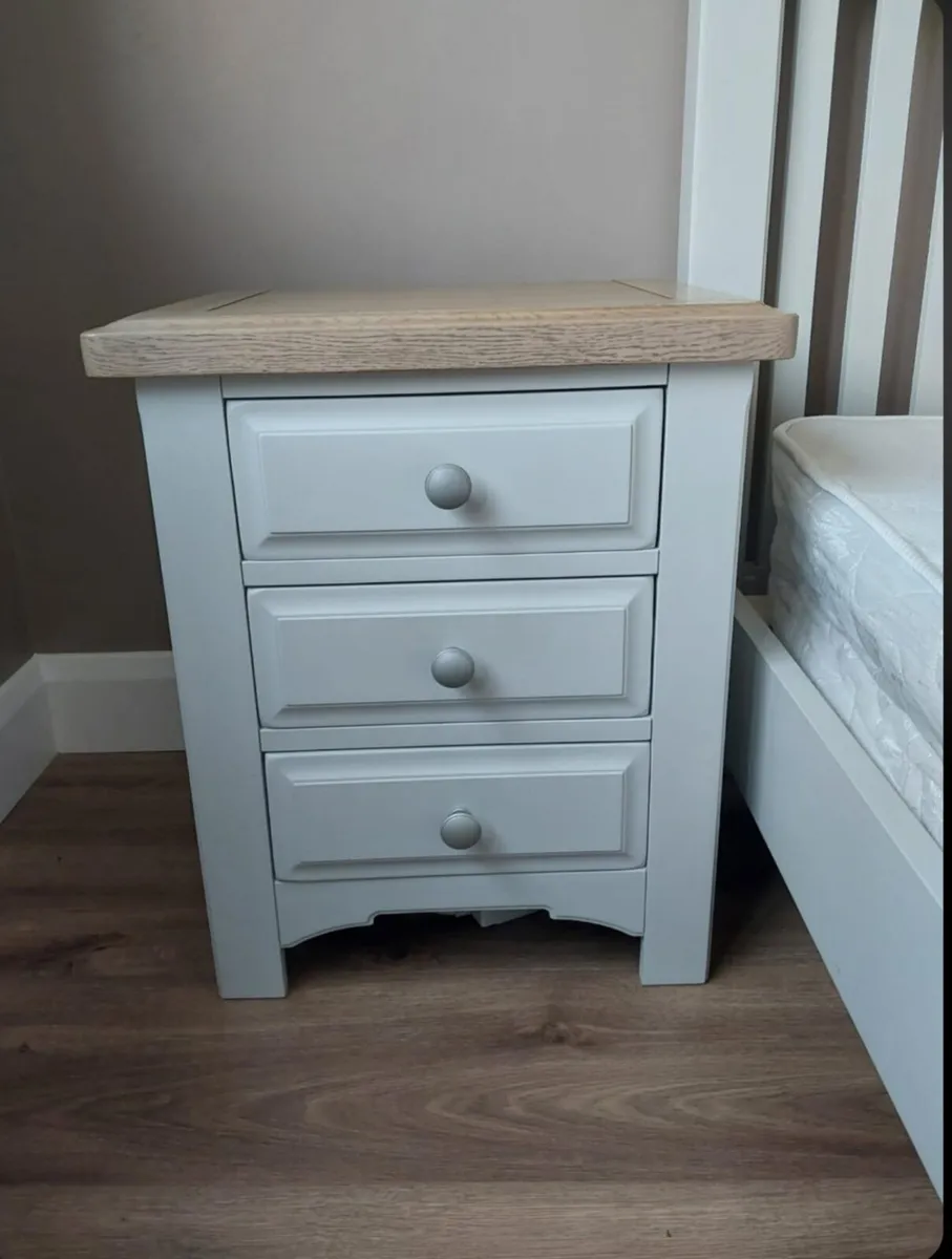 Bedroom Furniture set - Image 2