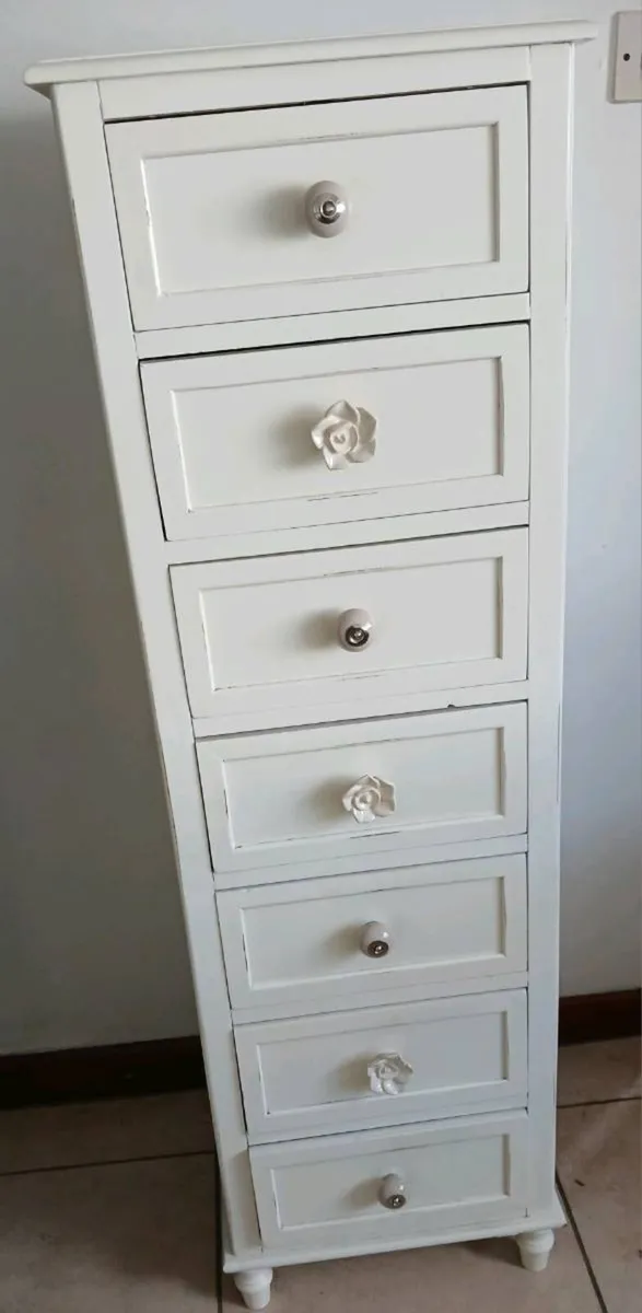 Bedroom furniture - Image 2