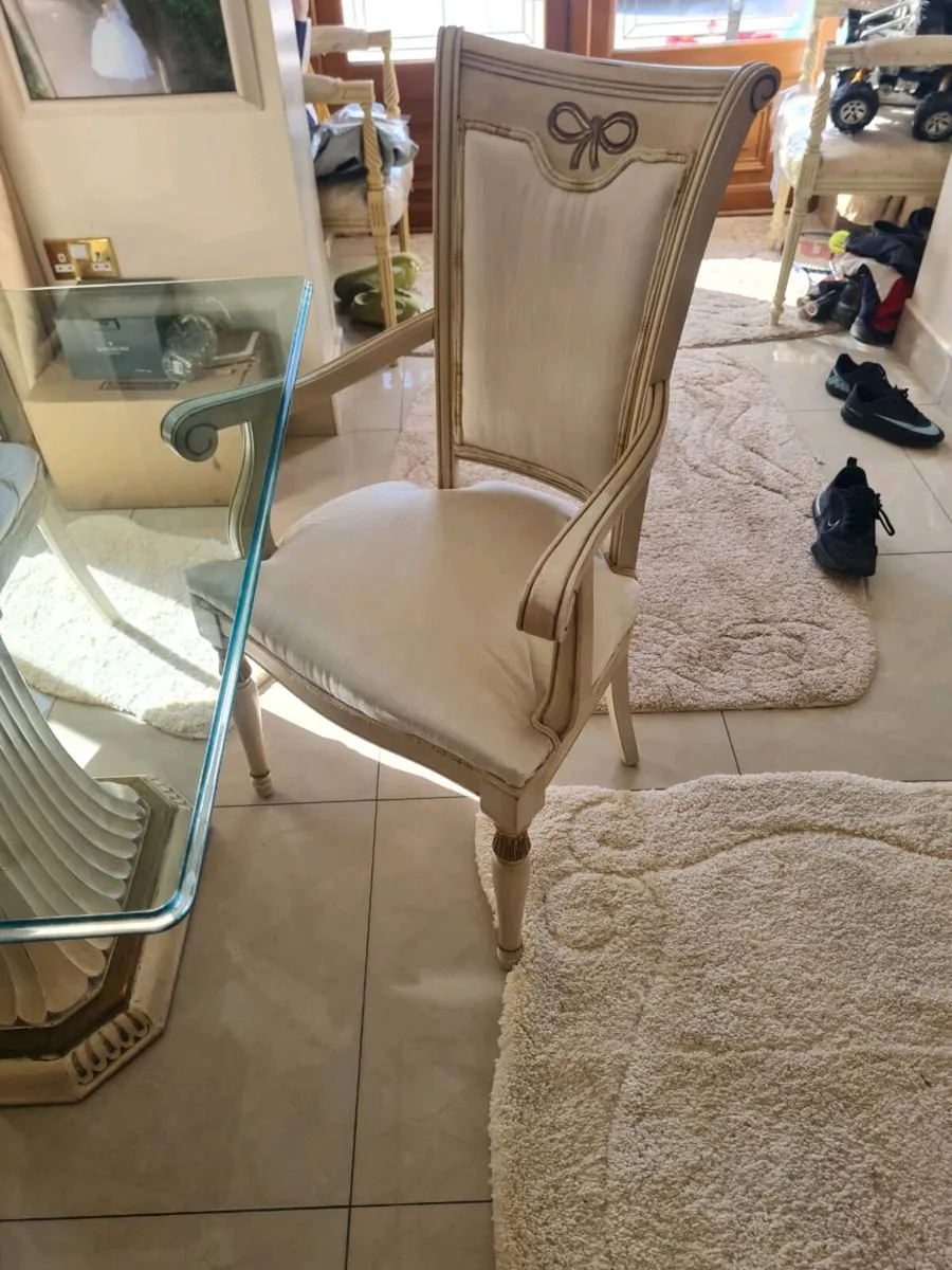 Italian dinning set 4 chair 2 carvers - Image 1