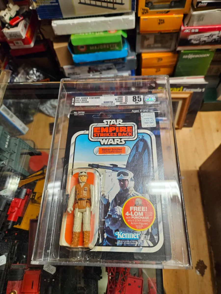 Vintage Star Wars ESB Hoth Rebel Soldier AFA85 - Image 1