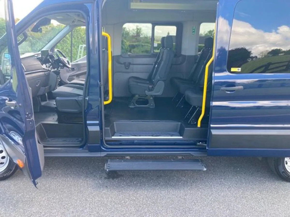 2023 FORD TRANSIT 460 TREND MINIBUS - Image 2