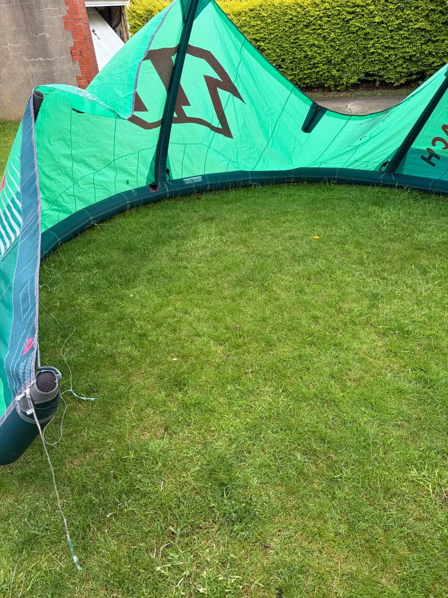 12m North Reach Kite - Image 3